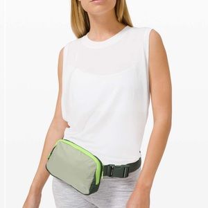 Lululemon everywhere belt bag   Smoked spruce green fern neo mint